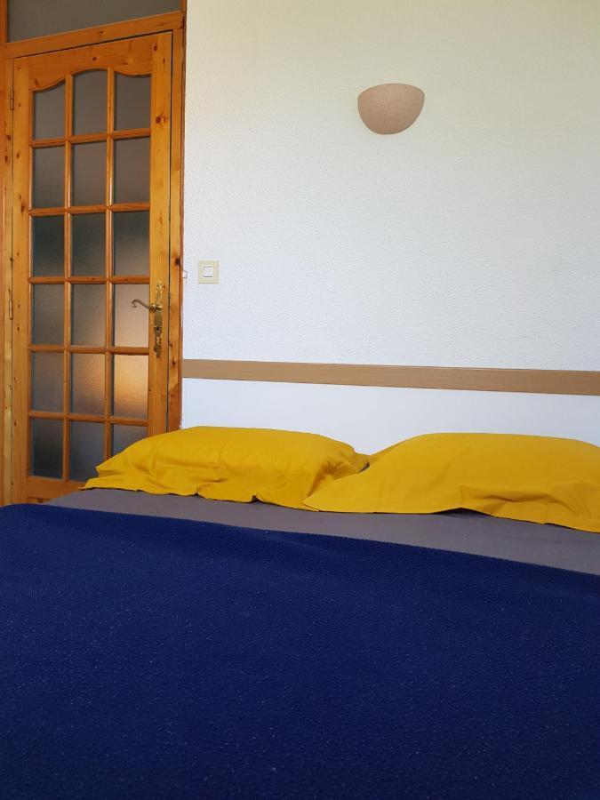 Avec Agreable Loggia Dans Privee Fréjus