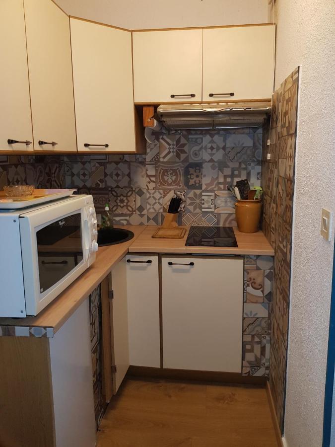 Avec Agreable Loggia Dans Privee Fréjus